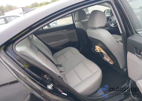 2017 Hyundai Elantra Se из США, поврежденный, VIN KMHD84LF6HU106258